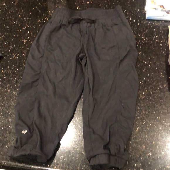 Athleta Other - Athleta Girl Black jogger pants size small (7).